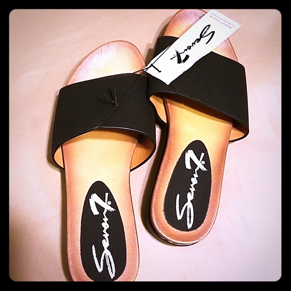 Women Pearl Slide sandal Color  Seven7